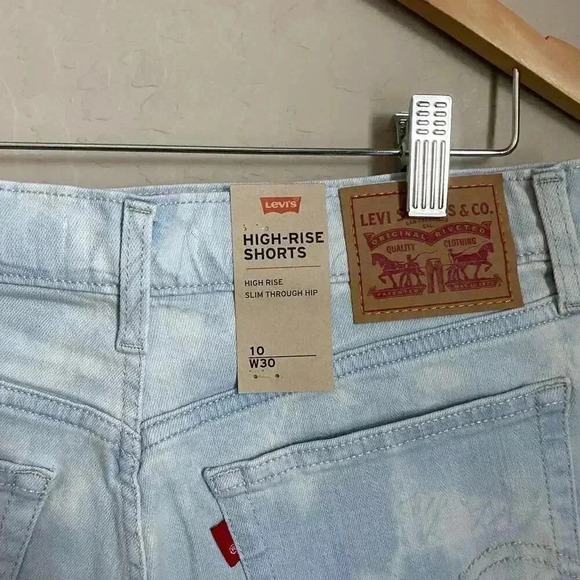 Levi's High Rise Bleached Wash Shorts Size 30 - Picture 11 of 14